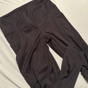 Black workout leggings!